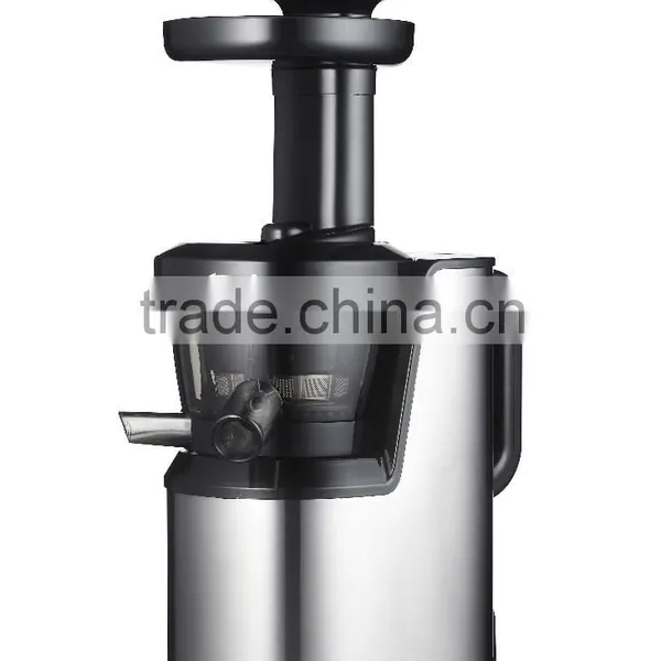 SLOW JUICER