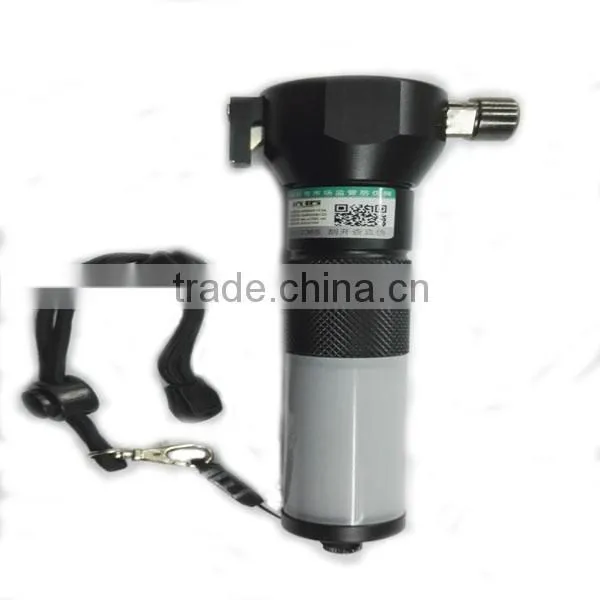 Multifunction Portable Beacon Safety Hammer With Seat Belt Cutter photo-3
