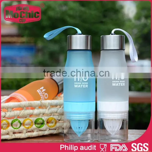 Mochic Custom Tritan Lemon Drinking Water Bottle for Travel / Fashion BPA Free Plastic Sport Drink Bottle With Stainless Steel