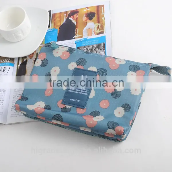 Fashion Style Travel Canvas Cosmetic Bag photo-3