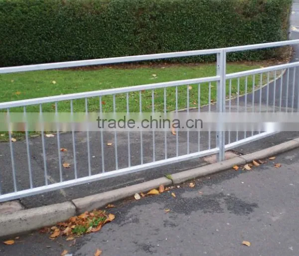Eco-Friendly Easily Roadside Safety Fence photo-2