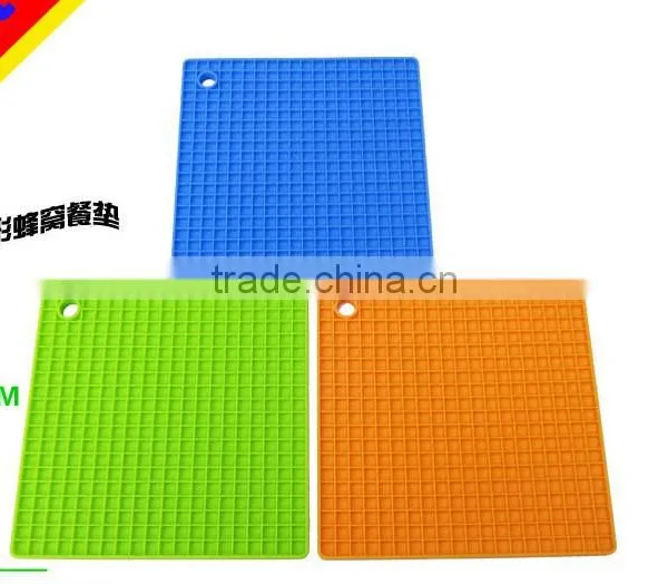 New Design FDA Grade Square Silicone Trivet photo-2