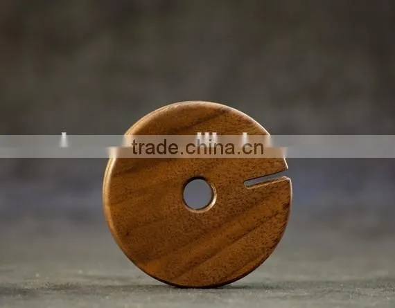 Wooden Earphone Holder photo-4