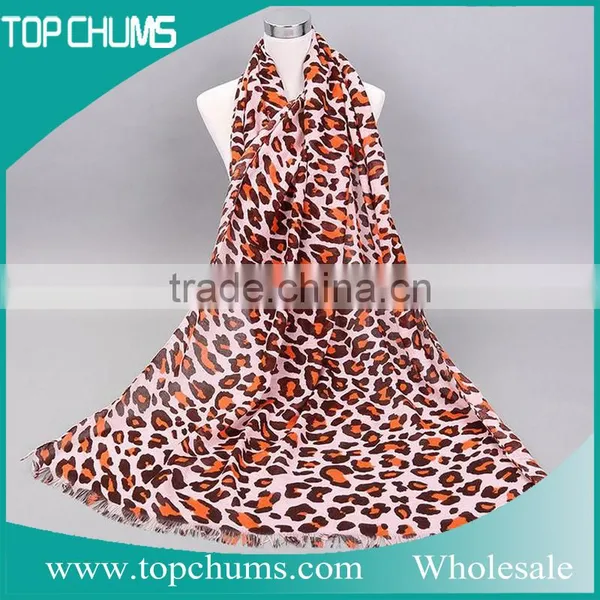 Popular Products Good Sale Ladies Leopard Print Sacrf Shawl photo-2