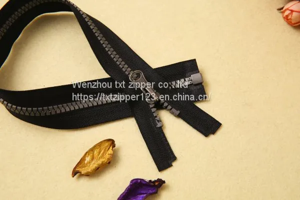 #3 #5 #8 #10 #15 #20 Plastic Zipper With Triangular Teeth Open End photo-5
