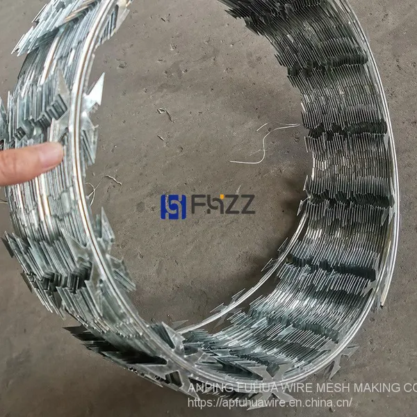 High Security Galvanized Razor Wire Cbt-60 45cm Diameter Galvanized Concertina Barb photo-2