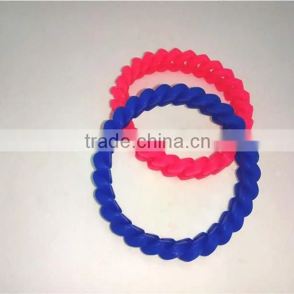 2016 Best Design Rubber Handwrist Personalized Solid Silicon Bracelet photo-3