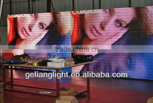 High Resolution Indoor P4 SMD Tricolor LED Display Screen photo-6