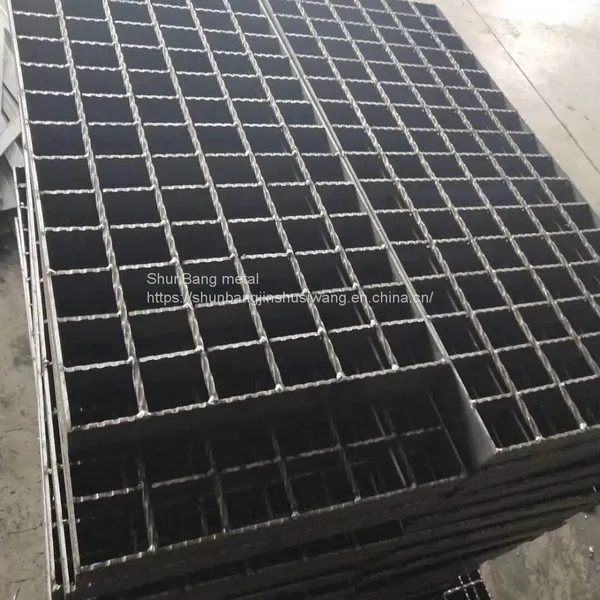 Hot Dip Galvanized Platform Anti Slip Steel Grating Stainless Steel Composite Steel Grating Galvanized Step Grating photo-2