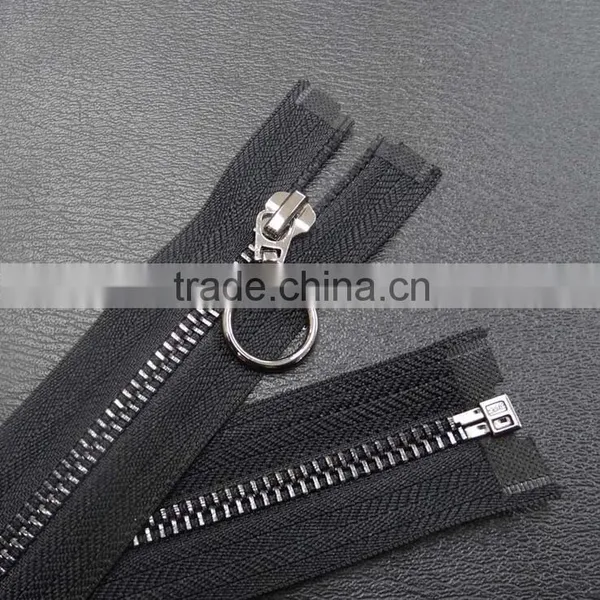 Manufacturers Selling 5# Copper Metal Zipper,open-end Auto Lock Black Zipper, Smooth Entrance Guard Zipper Riot Clothing