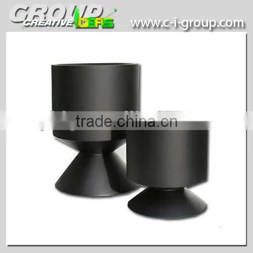Decorative Fiberglass Planter Garden Flowerpot
