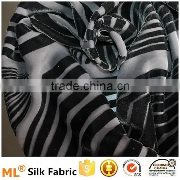 Silk Burnt-out Velvet High Quality Silk Fabric photo-4