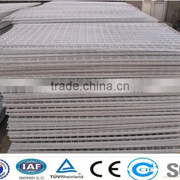 Colorful PVC Coated Welded Wire Mesh Panel photo-2