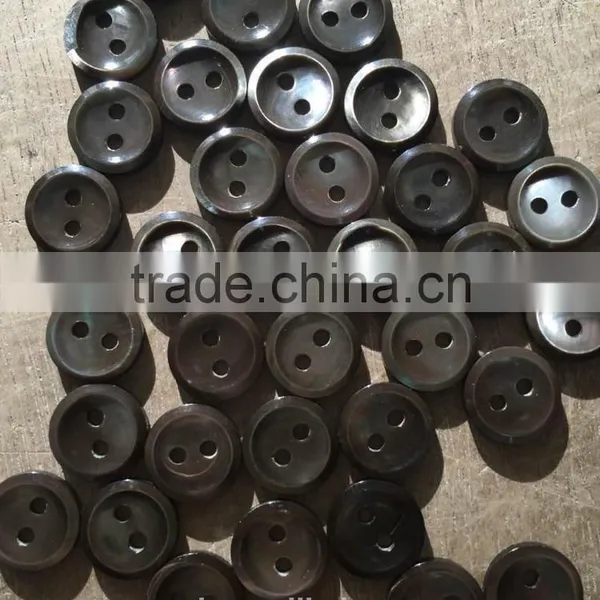 High Quality 2 Holes Black Trocas Shell Buttons for T-shirt photo-3