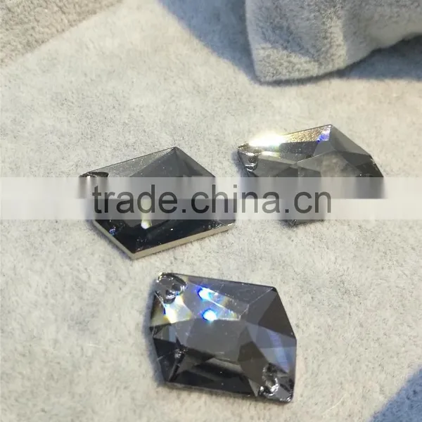 YIWU Wholesale Flatback Crystal Sew on Stones With Holes for Dress Accessories photo-2