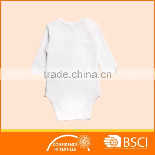 Knitted Wear Embroidery Nice White Baby Romper photo-6