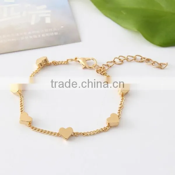 Zm33719a Simple Ladies New Model Gold Plated Heart Shaped Charm Bracelet photo-2