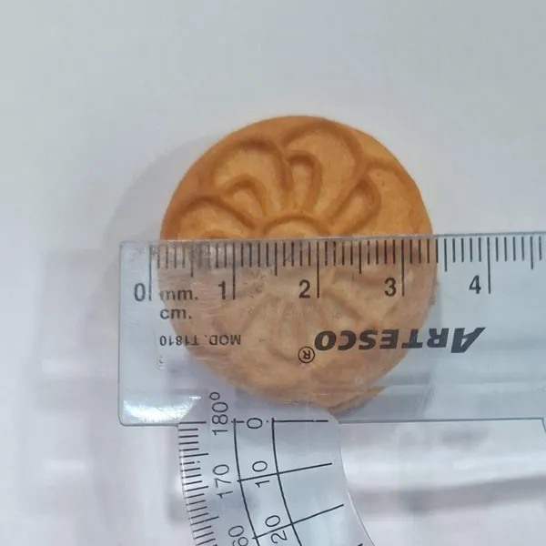 Quality Baked Filling Sandwich Biscuit With Chocolate, Milk, Strawberry and Peanut Flavour photo-2