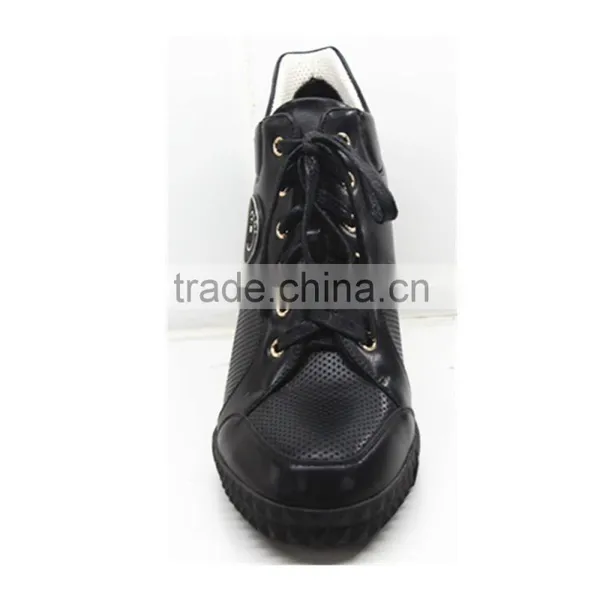 Elegant Pure Black Gusset Boot photo-3