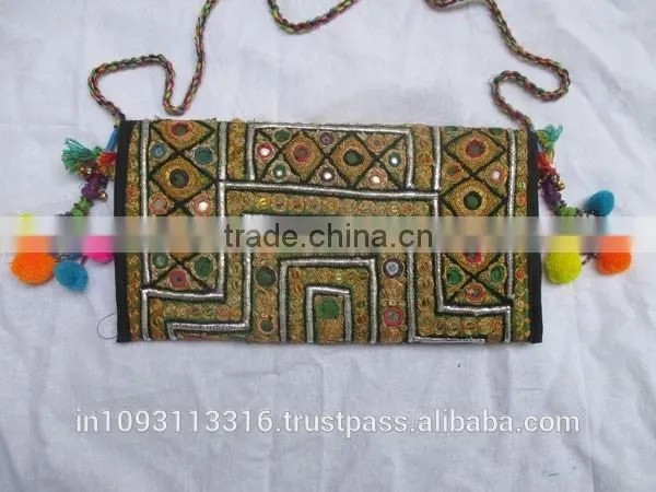 VINTAGE CLUTCH BANJARA HAND EMBROIDERY ETHNIC PATCHWORK HANDMADE BAG VINTAGE CROSS BODY CLUTCH BAG photo-2