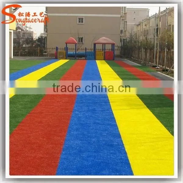 Wholesale Color Artificial Grass Landscaping Plastic Lawn Artificial Grass for Futsal Encryption Green Artificial Grass Factory photo-3