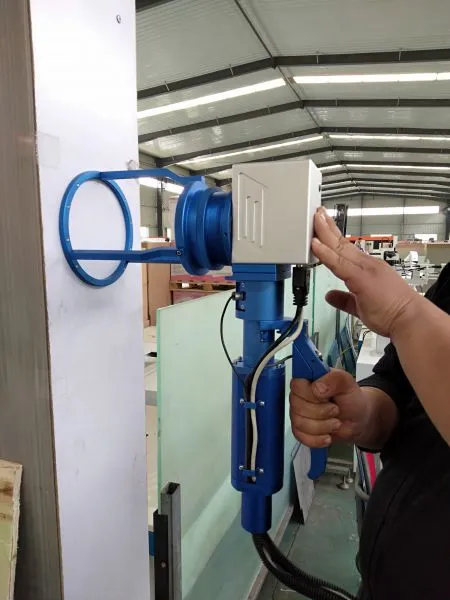 20 W / 30 W Metal Cards Laser Cutting Engraving Machine photo-4