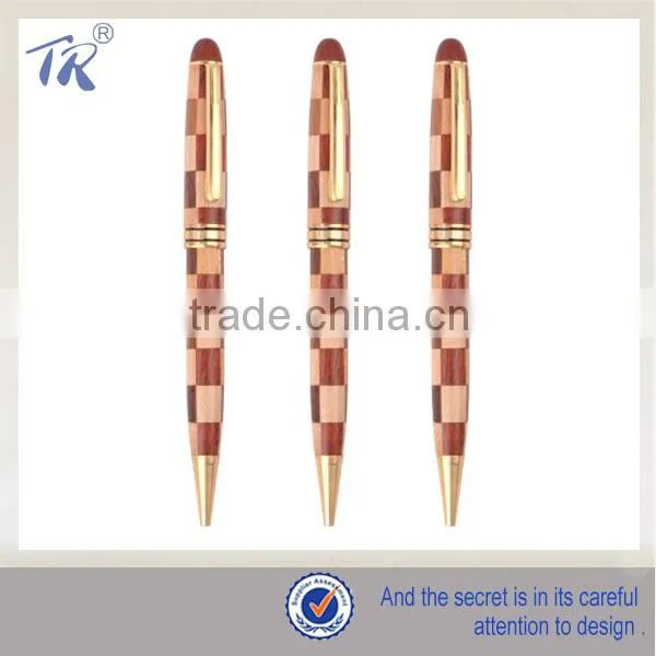 China Cheap Fashion Design Wooden Ball Pen