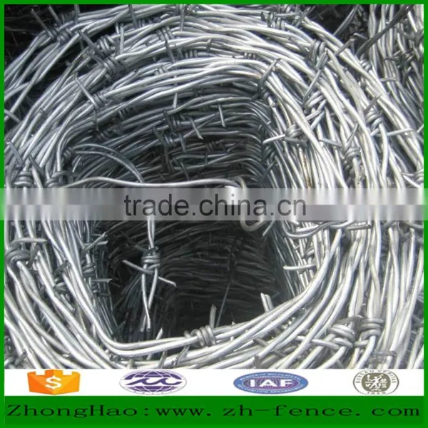High Quality Hot Dipped Galvanized / PVC Coated / Low Carbon Wire Barbed Wire Fence photo-5