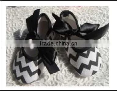 China Product and Low Price Wholesale Soft Chevron Soft Shoes for 0-15months Baby Kids for Summer and Spring photo-2