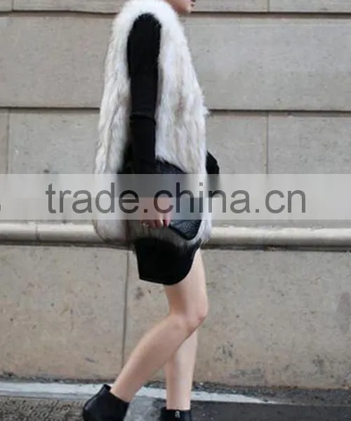 YR205 Europe Hot Selling Winter Real Raccoon Fur Vest/Dyed Hand Knitted Fur Vest photo-3