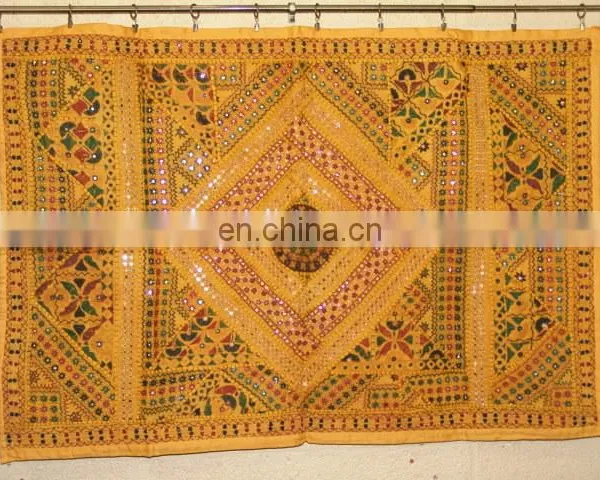 Customized Wholesale Old Sari Silk Cotton Patchwork Tapestry Wall Hangings photo-4