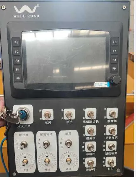 TE-700 Driving Type Thermoplastic Road Marking Machine photo-5