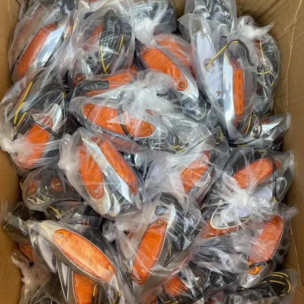 China Bus Turn Signal Marker Outline Light Orange White Red High Light Bus Interior Lamps LED Lamp Plastic LED Bus Lamp Parts photo-4