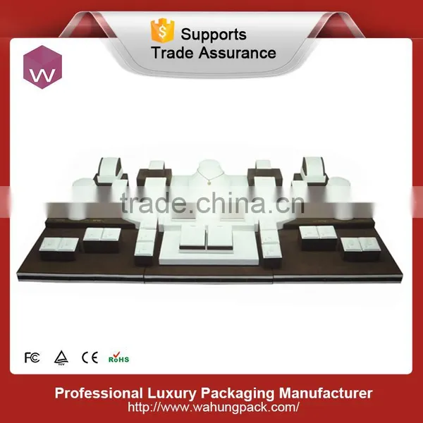 Customized Brand Commercial Jewelry Display photo-3