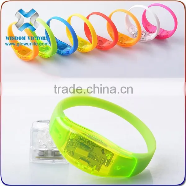 2016 Promotion Novelty LED Flashing Silicone Bracelet WitH For Gift, Colorful Light Up Sound Activated Silicone Bracelet With Li photo-2