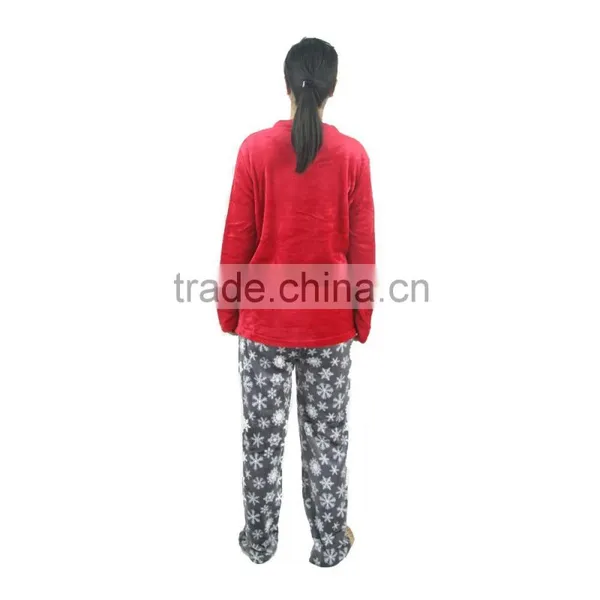 Kevince Flannel Pyjama Set Snow Print Knitted Woman Clothing Nightwear Homewear Sleepwear MOQ 1000sets photo-3