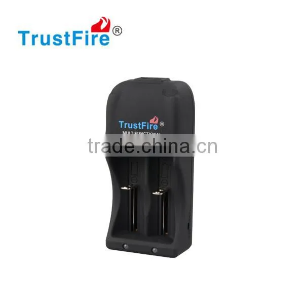 Factory Cheap Price Portable TR-006 Battery Charger for 26650 and 18650 Rechargeable Battery