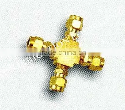 Cross 3/8" Brass Quick Coupling