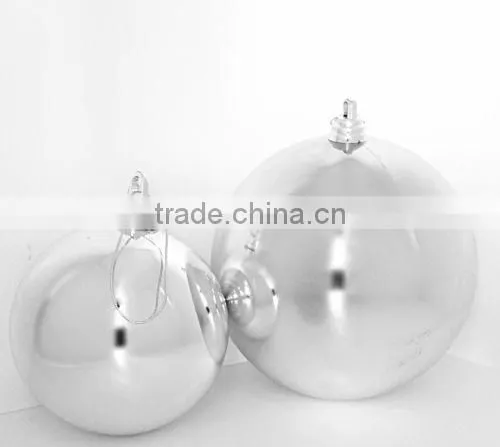 Cheap LARGE SHINY SILVER 200MM PLASTIC CHRISTMAS BALL 8" DIAMETER OUTDOOR ORNAMENT photo-3