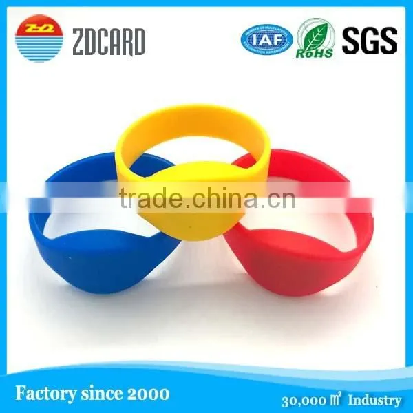 Cheap Silicone RF Smart Wristband