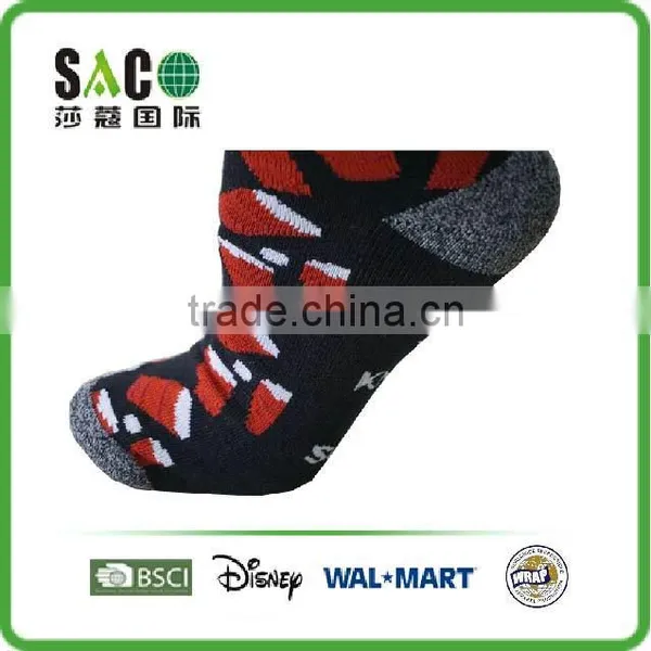 Colourful Irregular Shape Jacquard Man Socks photo-6