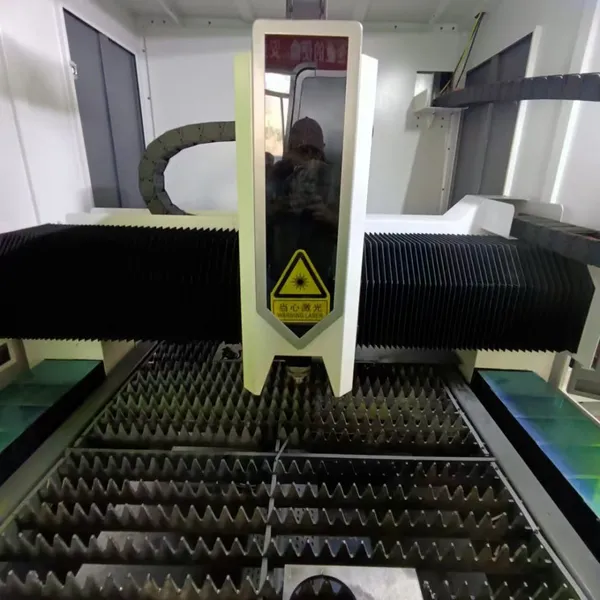 Fiber-optic Technology Laser Cutting Machine Can Cut Metal Plates as Copper Plate, Steel Plate, Aluminum Plate, ZL3015/3515/4015 photo-4