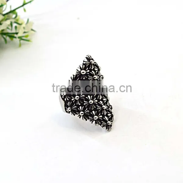 Stainless Steel Jewelry Skulls Men's Ring Rocker Gay Men Ring photo-2