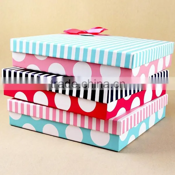 Custom Made Small Cardboard Gift Packaging Box Printing photo-2