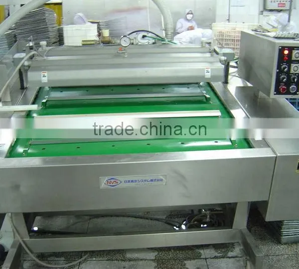 New Design Nitrogen Vaccum Rolling Packing Machine for Chicken Feet