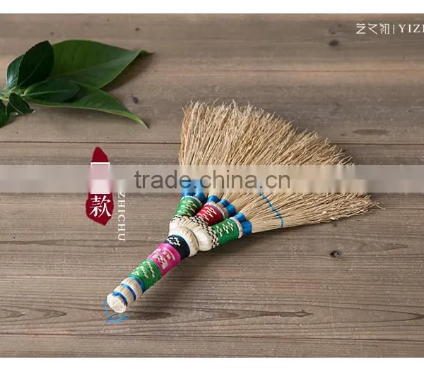 Small Handcraft Cleaning Corn Brush photo-4