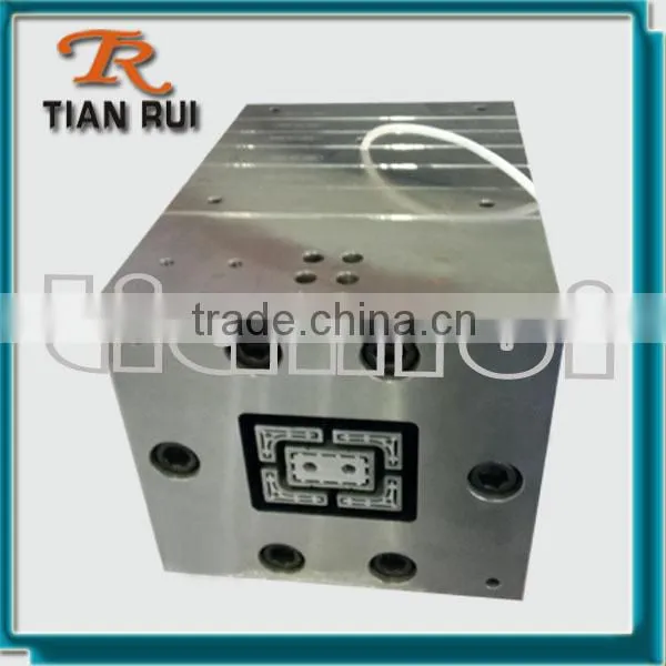 PVC Wood Plastic Composite Ceiling Extrusion Mould photo-4