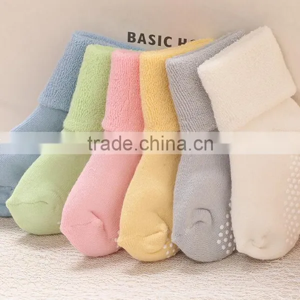 Zm33770a Bulk Wholesale Kids Thicken Socks Cute Boy Colorful Baby Short Socks photo-2