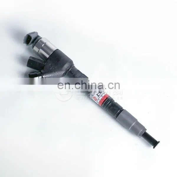 Shanghai Diesel Engine Parts D6114 D9 SC8D SC9D S00002800 D28-001-36+A Fuel Injector photo-2