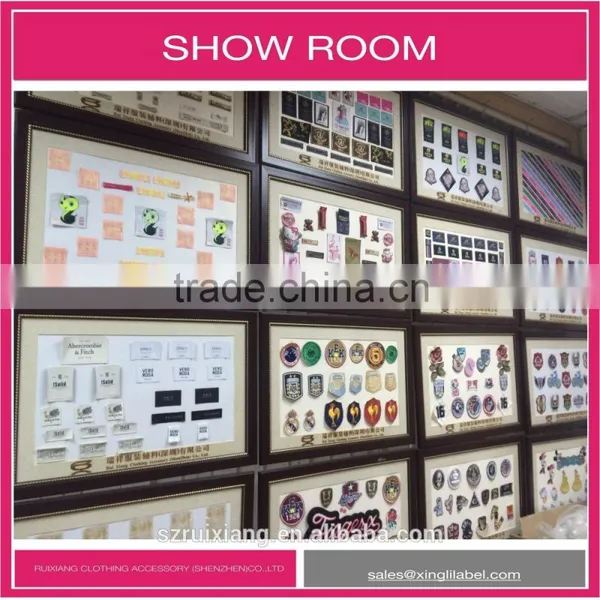 China Manufacturer of High Quality Woven Label Clothing Label photo-4